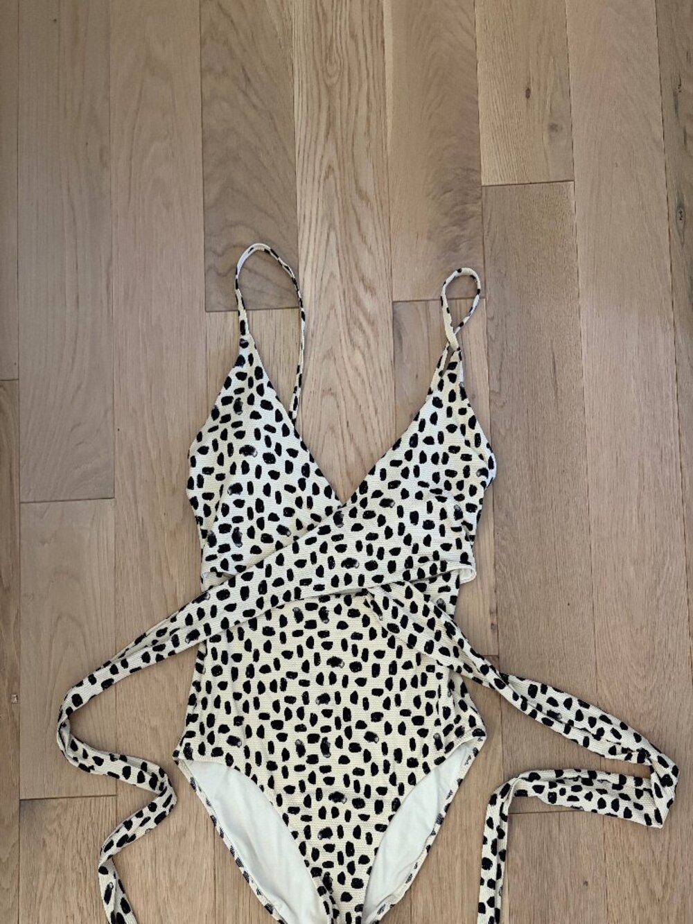 Aerie Wrap One-Piece Swimsuit Black & Cream Textured Size Large
